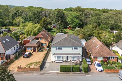 Edwin Road, Wigmore ME8 5 bed detached house for sale
