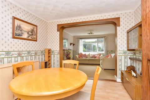 Minster Road, Sheerness ME12 3 bed terraced house for sale