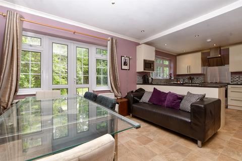 Pinewood Close, Shirley, Croydon, Surrey 4 bed detached house for sale