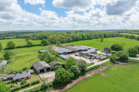 Overton, Basingstoke, Hampshire, RG25 Farm for sale