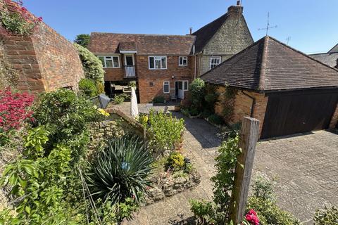Well Street, Buckingham MK18 5 bed detached house for sale