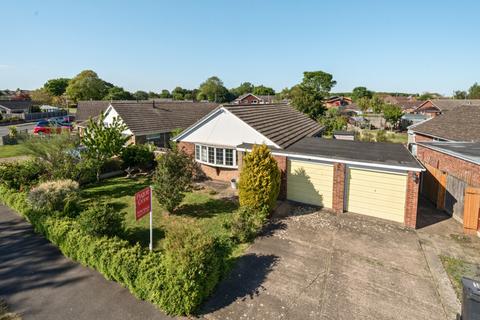 Church View Crescent, Fiskerton... 3 bed detached bungalow for sale