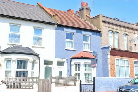 Northwood Road, Thornton Heath 3 bed terraced house for sale