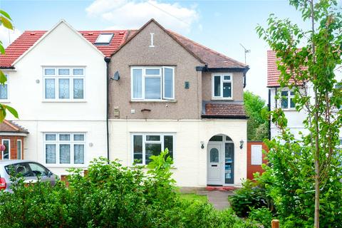 Chatsworth Crescent, Hounslow 3 bed semi