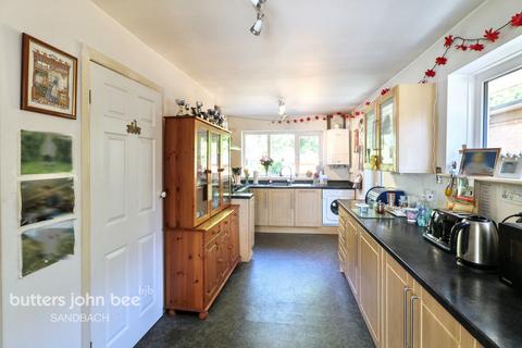 Daisybank Drive, Sandbach 3 bed detached house for sale