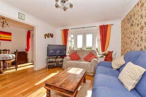 Robin Hood Lane, Lydd TN29 3 bed link detached house for sale