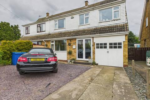 Balk Close, Leven, HU17 5NH 4 bed semi