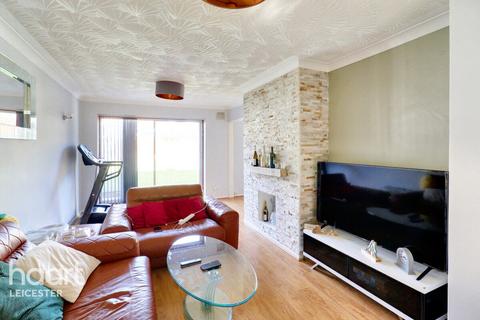 St Marys Avenue, Leicester 3 bed detached house for sale
