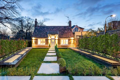 Margravine Gardens, Barons Court, London 4 bed detached house for sale
