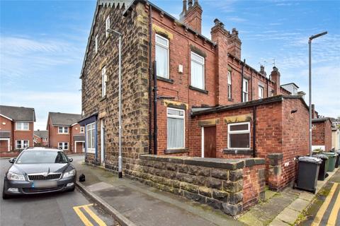 Bentley Lane, Leeds, West Yorkshire 4 bed terraced house for sale