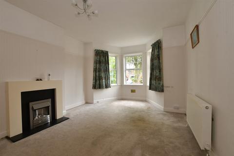 Parrock Avenue, Gravesend, Kent 3 bed semi