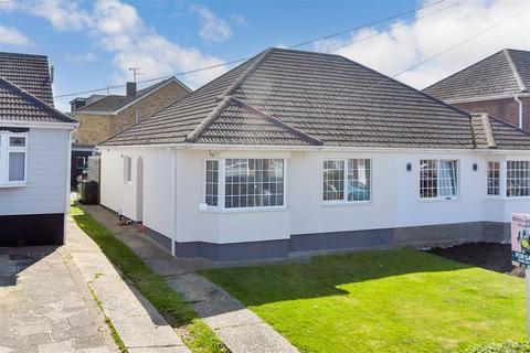 Belchamps Road, Wickford, Essex 2 bed semi