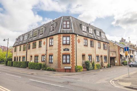 Bridgewater Terrace, Windsor SL4 2 bed flat for sale