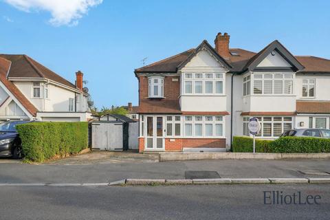 Pasture Close, Wembley HA0 3 bed semi