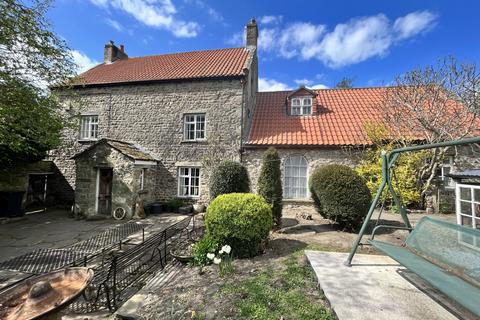 Bedale DL8 6 bed detached house for sale