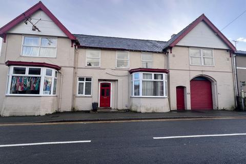 High Street, Caernarfon, LL54 7 bed terraced house for sale