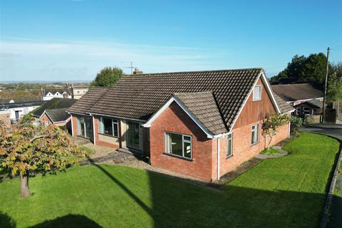 Orchard Road, Westbury 4 bed bungalow for sale