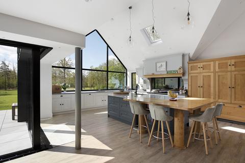 Bedford Road, Biggleswade SG18 6 bed detached house for sale