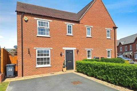 Melly Close, Warwickshire CV10 3 bed semi