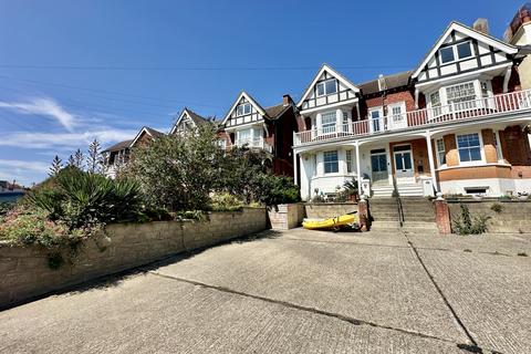 Seabrook Road, Hythe, Kent 6 bed house for sale