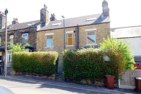 Rosemont Avenue, Leeds LS13 4 bed terraced house for sale