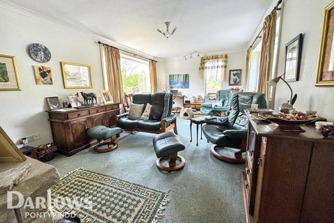 Rock Terrace, Pontypridd 3 bed detached bungalow for sale