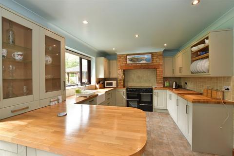 Heron Hill Lane, Culverstone... 3 bed detached house for sale