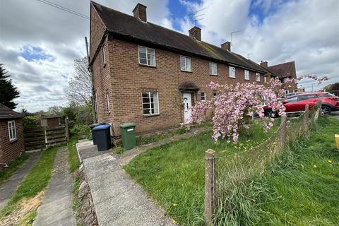 St. James Crescent, Southam 3 bed semi