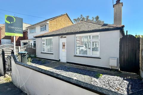 Leslie Avenue, Garlinge, Kent, CT9 2 bed bungalow for sale