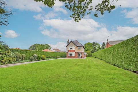 Beverley Road, Driffield, YO25 6RY 4 bed detached house for sale