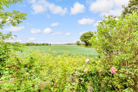 Northdown Road, Broadstairs CT10 3 bed semi