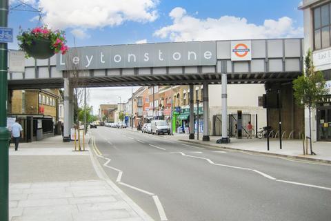 Carlton Road, London 2 bed terraced house for sale