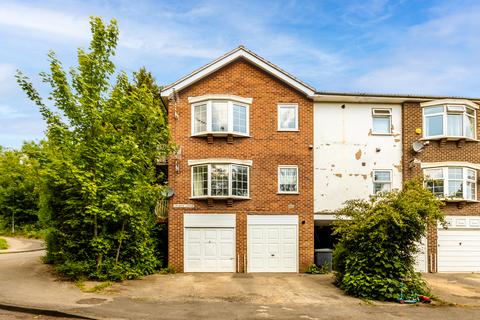 Colwick Lodge, Nottingham 3 bed maisonette for sale