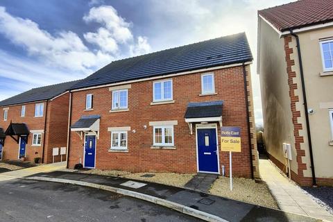 Lion Drive Milborne Port 3 bed semi