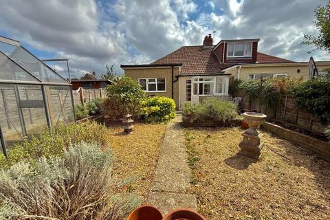 Walnut Avenue, Chichester 2 bed semi