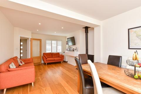 Galliers Close, Brighton BN1 2 bed semi