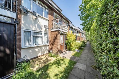 Westfield Park, Pinner, Middlesex 1 bed apartment for sale