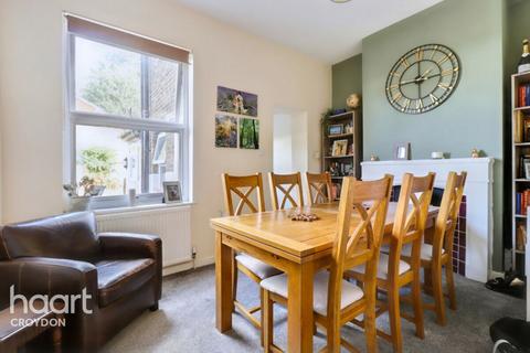 Sanderstead Road, South Croydon 3 bed semi