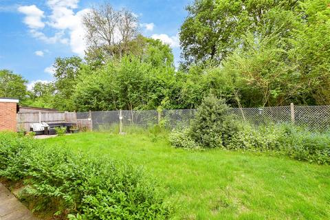 Swallow Road, Birds Estate... 5 bed semi
