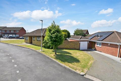 Bannister Green, Wickford, Essex 2 bed detached bungalow for sale
