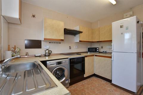 Bannister Green, Wickford SS12 2 bed detached bungalow for sale