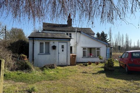 Tokleys Cottage, Breeds Road, Great... 3 bed cottage for sale