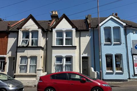 270 Canterbury Street, Gillingham, Kent 2 bed block of apartments for sale