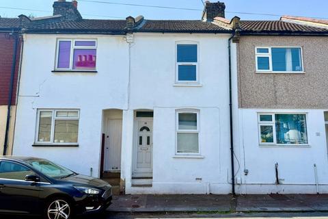 39 Chamberlain Road, Chatham, Kent 2 bed terraced house for sale