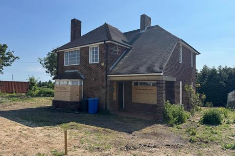 Wildwinds Farmhouse, London Road... 3 bed property for sale