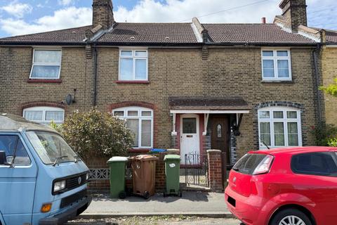 15 Oak Road, Erith, Kent 3 bed terraced house for sale