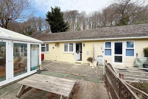 13 Westcliffe, Boxers Lane, Niton... 2 bed ground floor flat for sale