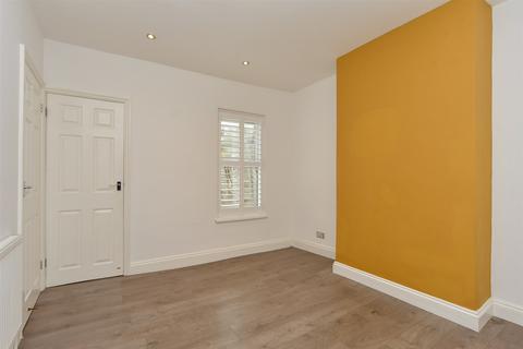 Castle Avenue, Rochester ME1 3 bed terraced house for sale