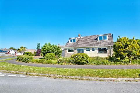 Heol Derw, Cardigan 3 bed detached bungalow for sale