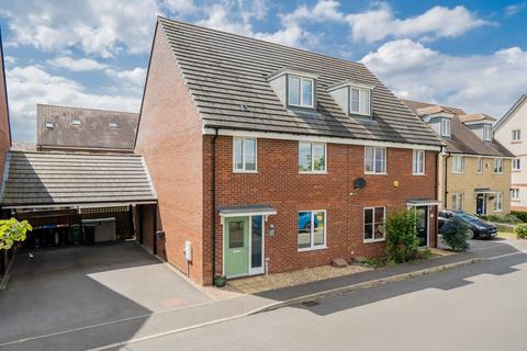 Antigua Way, Milton Keynes, MK3 4 bed semi